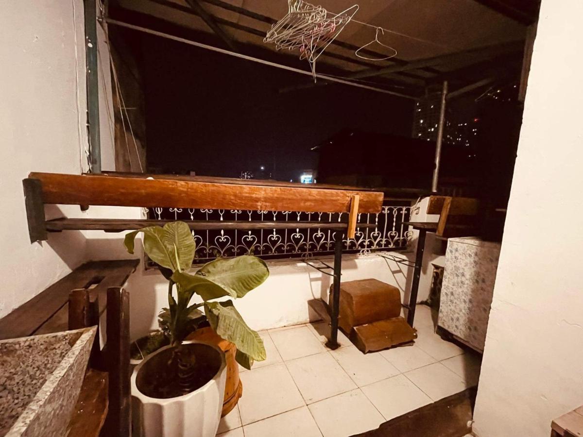Chu Nhat Cafe & Homestay - 12 Ngo 41 Duong Lang - Co So 1 Hanoi Luaran gambar