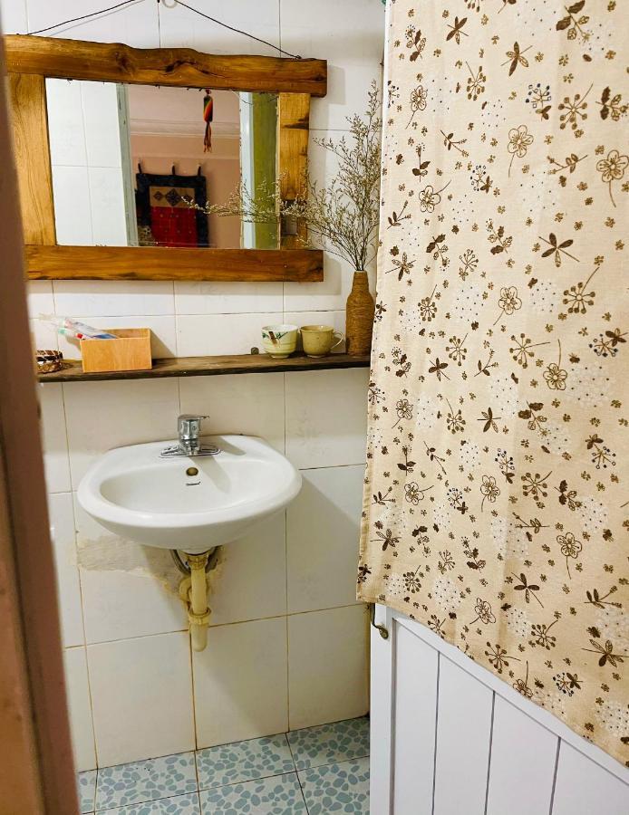 Chu Nhat Cafe & Homestay - 12 Ngo 41 Duong Lang - Co So 1 Hanoi Luaran gambar