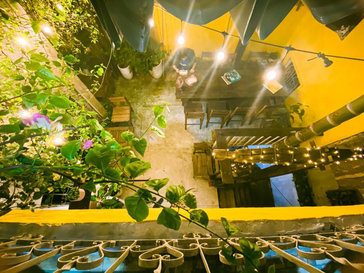 Chu Nhat Cafe & Homestay - 12 Ngo 41 Duong Lang - Co So 1 Hanoi Luaran gambar