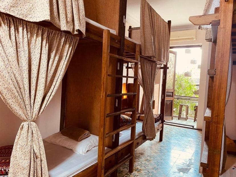 Chu Nhat Cafe & Homestay - 12 Ngo 41 Duong Lang - Co So 1 Hanoi Luaran gambar